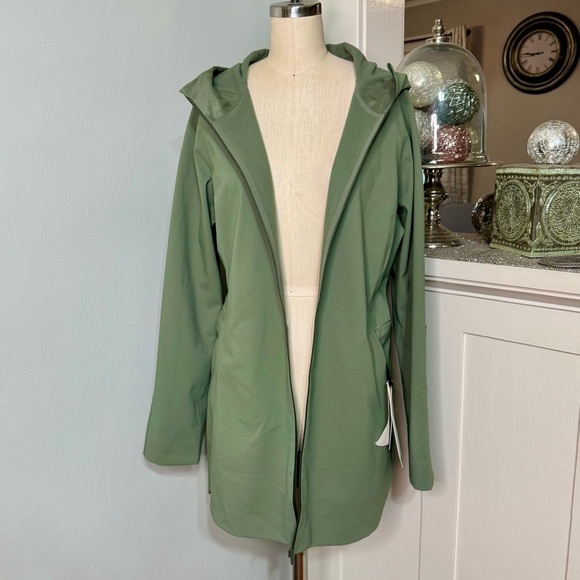 Lululemon Glyde Along Softshell Jacket Fleece Lined Green Twill Size 12 NWT - Picture 4 of 16